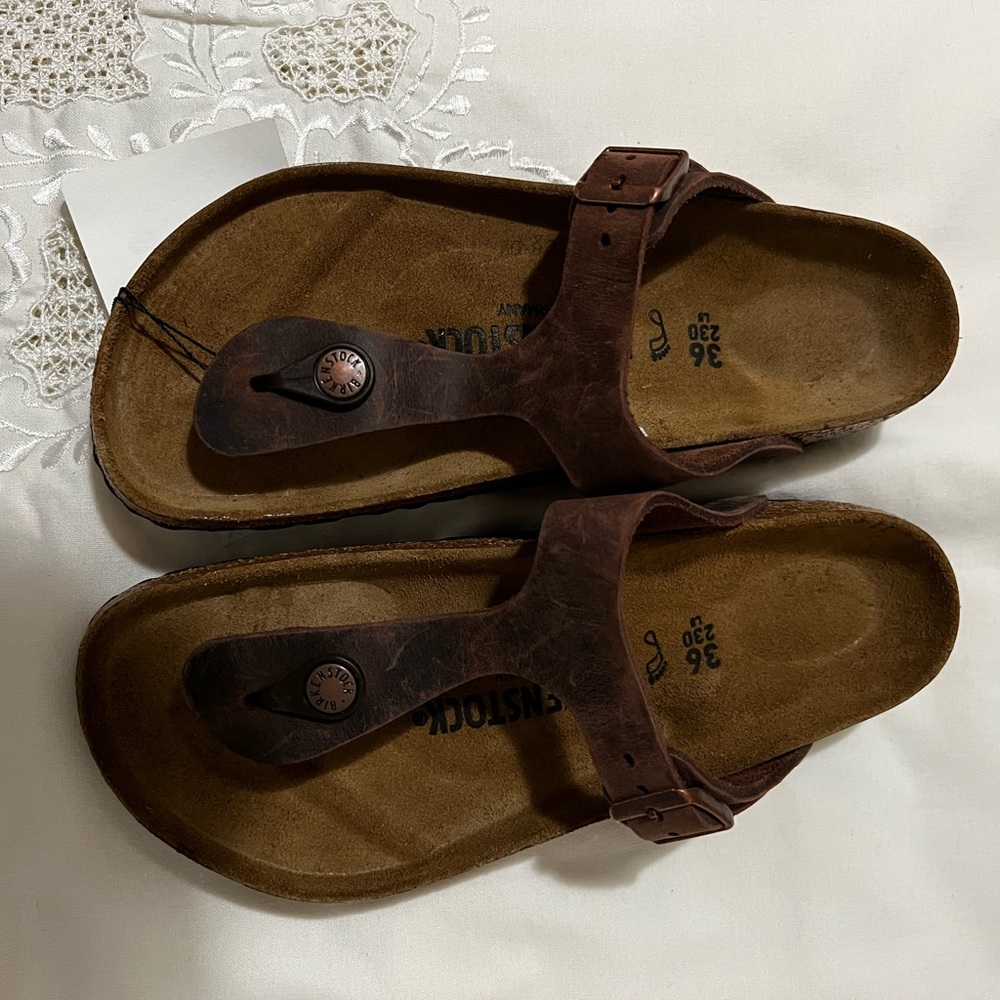 Birkenstock Gizeh Sandals